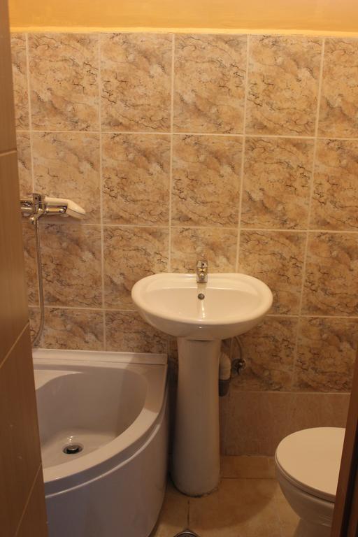 Old District Guest House Tbilisi Ruang foto