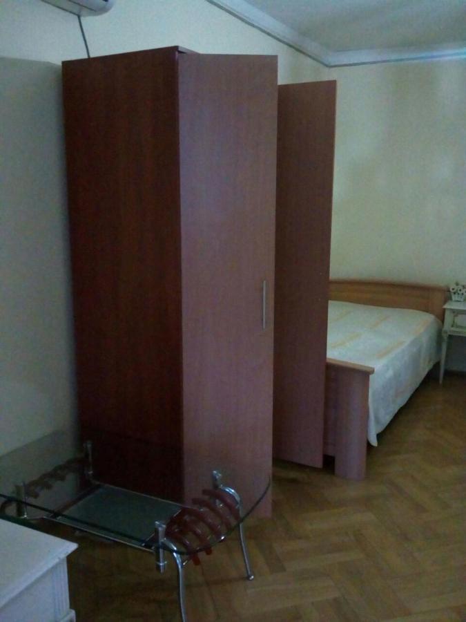 Old District Guest House Tbilisi Bagian luar foto