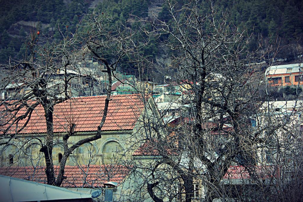 Old District Guest House Tbilisi Bagian luar foto