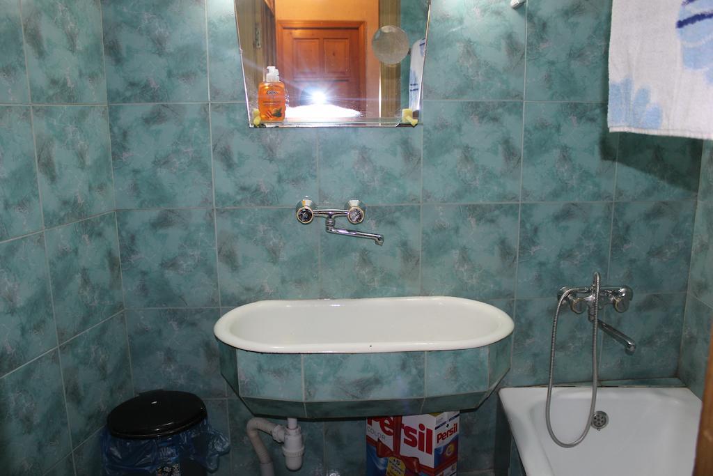 Old District Guest House Tbilisi Bagian luar foto