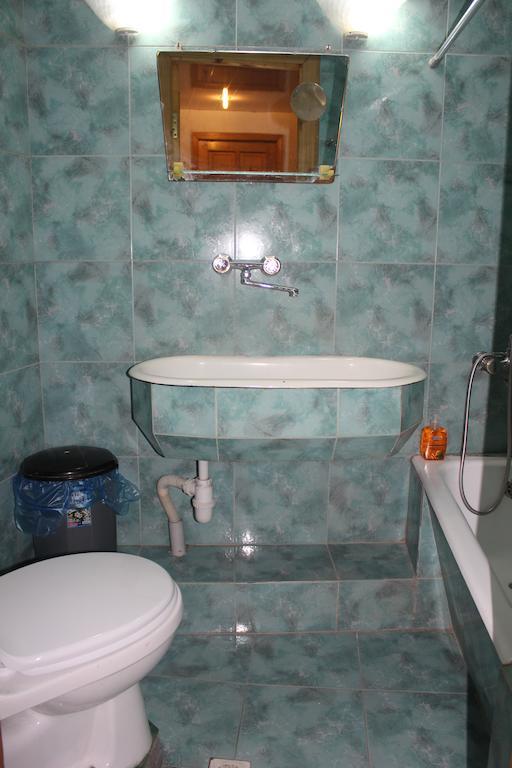 Old District Guest House Tbilisi Bagian luar foto