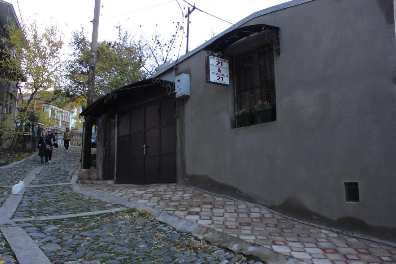 Old District Guest House Tbilisi Bagian luar foto