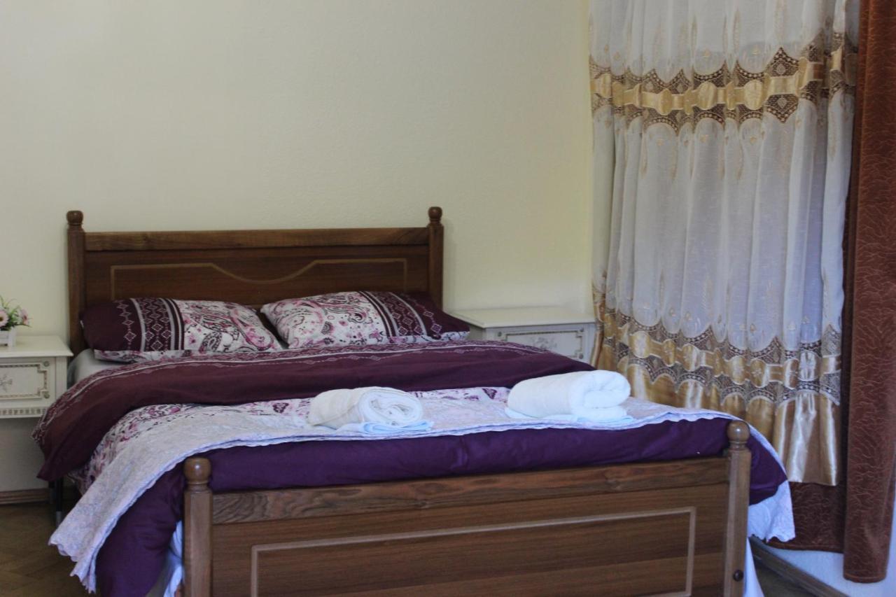 Old District Guest House Tbilisi Bagian luar foto