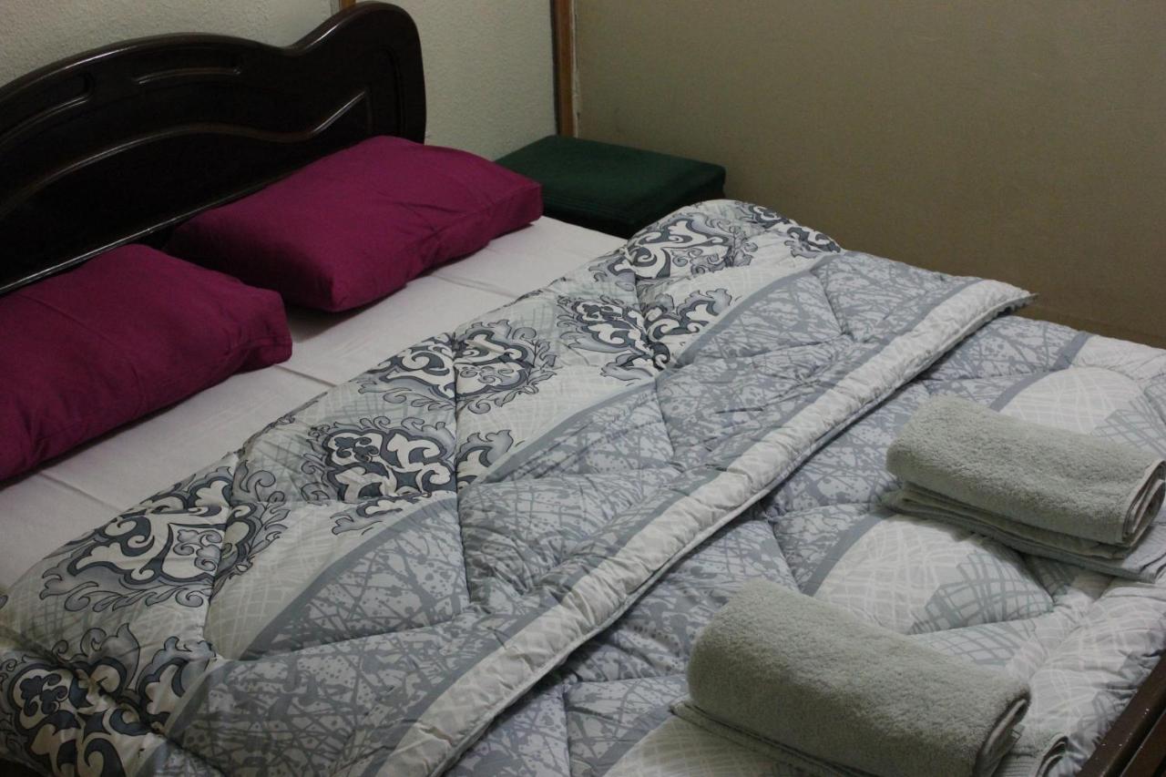 Old District Guest House Tbilisi Bagian luar foto