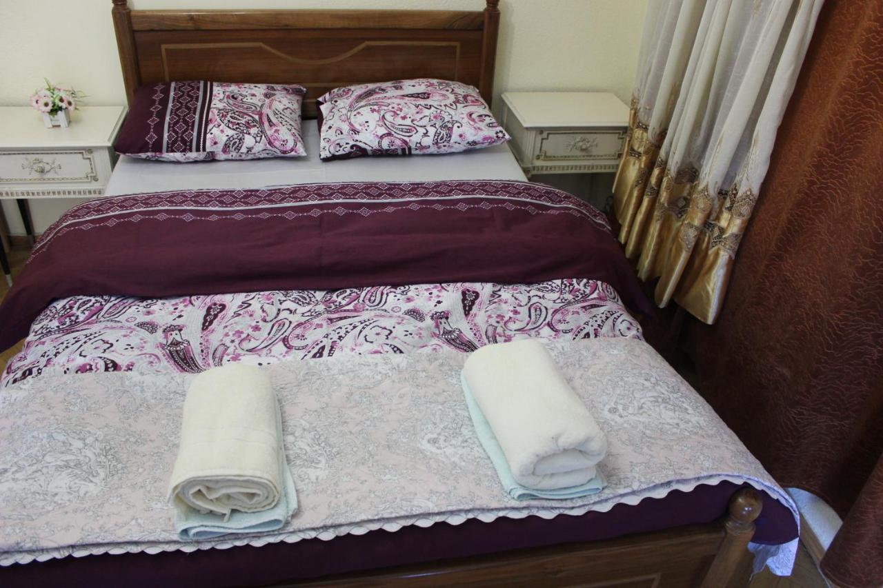 Old District Guest House Tbilisi Bagian luar foto